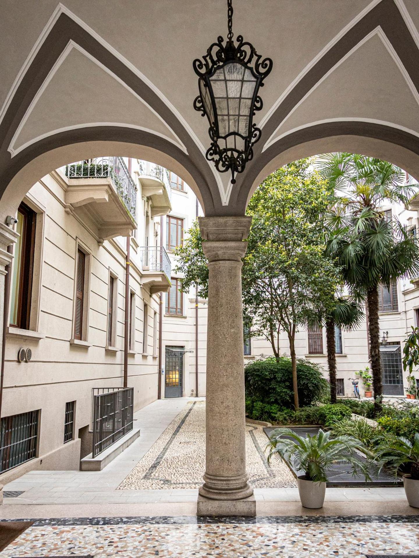 Luxury Sant'Ambrogio Apartment Milan Exterior photo